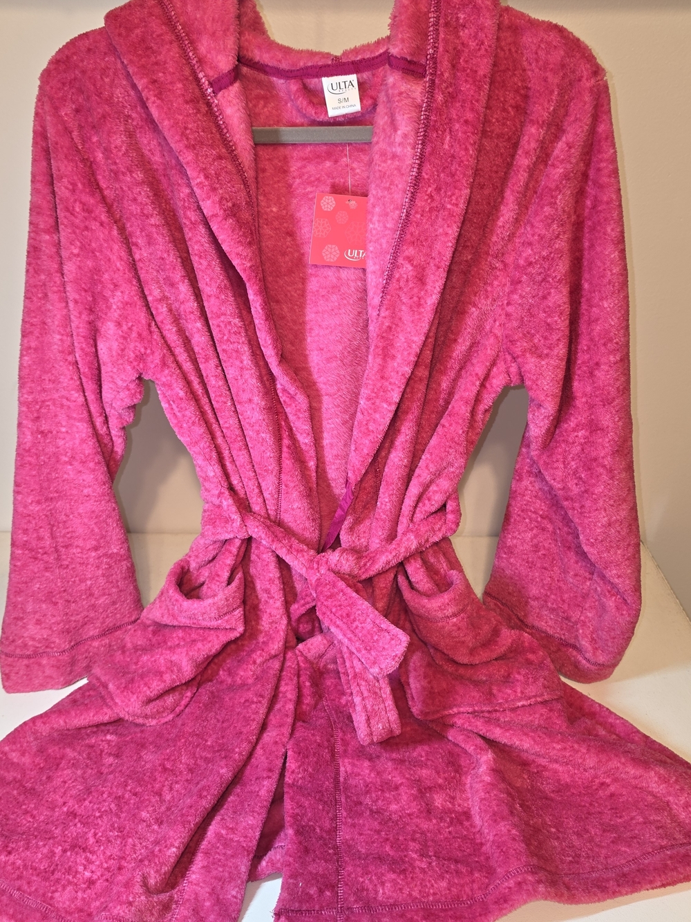 Ulta Beauty Plush Hooded Robe in Bright Pink